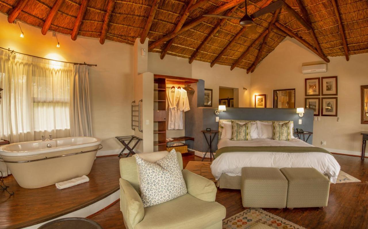 Pumba Private Game Reserve Граъмстаун Екстериор снимка